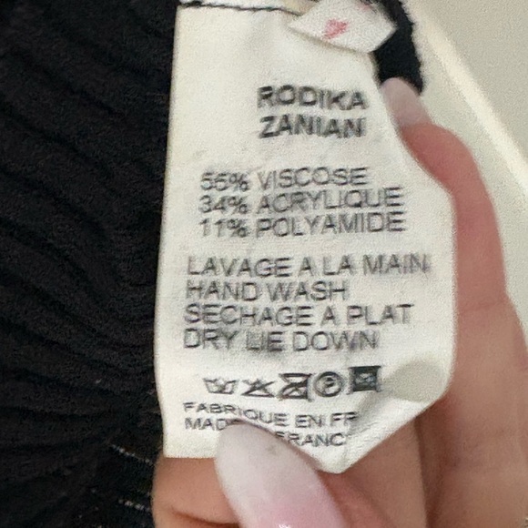 RODIKA PARIS | Black v neck tank, viscose blend, ribbed detail, size small - Picture 3 of 5